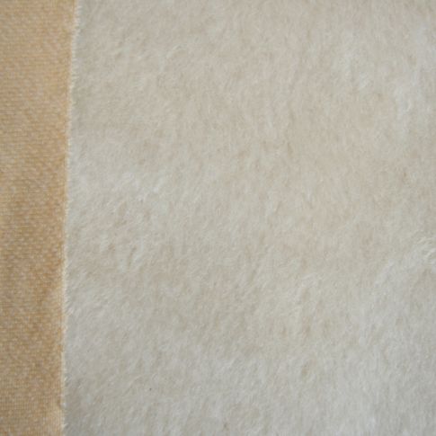 18mm Dense Straight Buttermilk Mohair